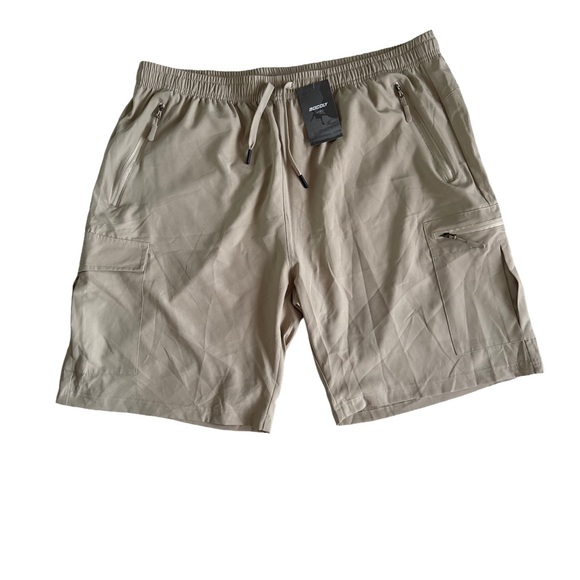 mocoly Other - Men's Cargo Shorts in Tan